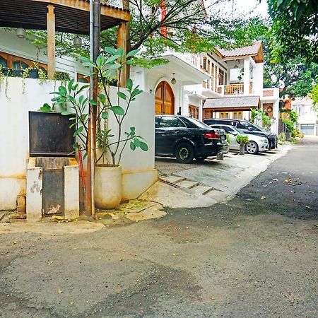 Oyo 91412 Ameera Inn Syariah Cakarta Dış mekan fotoğraf