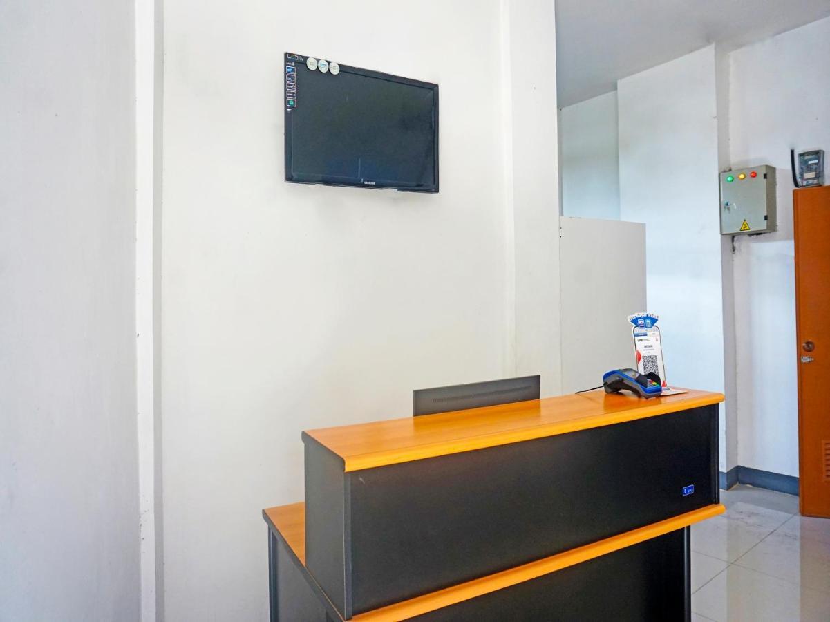 Oyo 91412 Ameera Inn Syariah Cakarta Dış mekan fotoğraf
